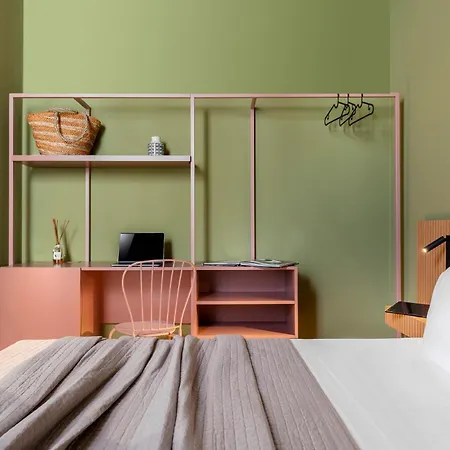 Vagabond Hotel 3*