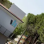 Vagabond Hotel